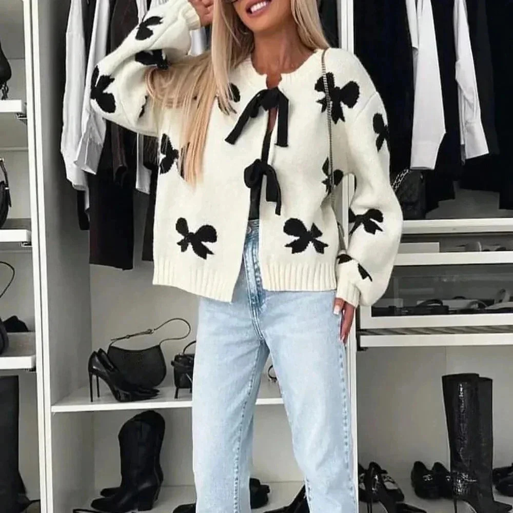 Apricot Casual Women's Round Neck Bow Long-Sleeved Knitted Cardigan